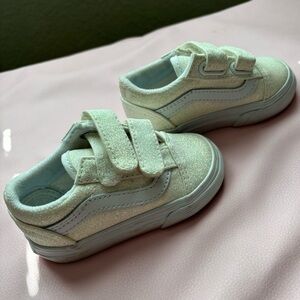 Toddler Vans - size 4
